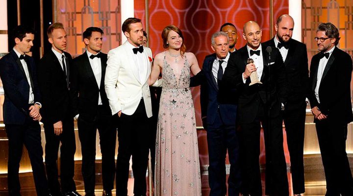  El elenco de 'La ciudad de las estrellas: La La Land' en el escenario de los Globos de Oro'