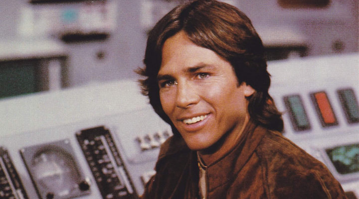 Un joven Richard Hatch en 'Battlestar Galactica'