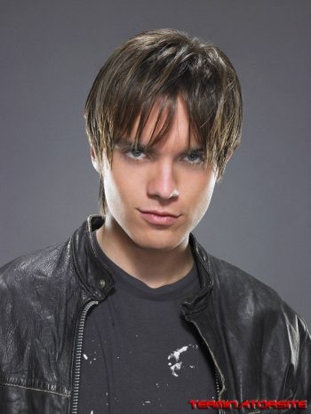 ¿Thomas Dekker en 'Pesadilla en Elm Street'?