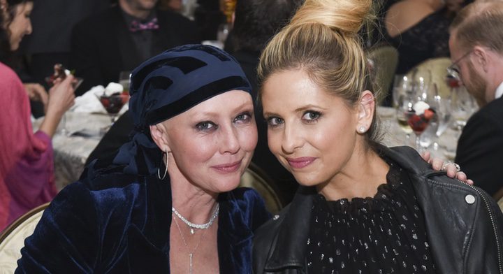  Shannen Doherty y Sarah Michelle Gellar