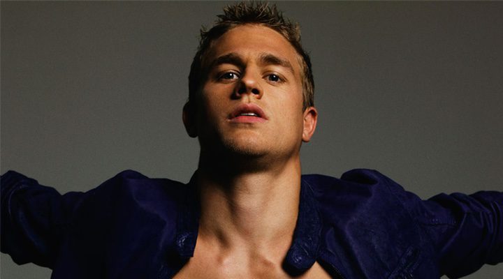 Charlie Hunnam debutando en 'Queer as folk'