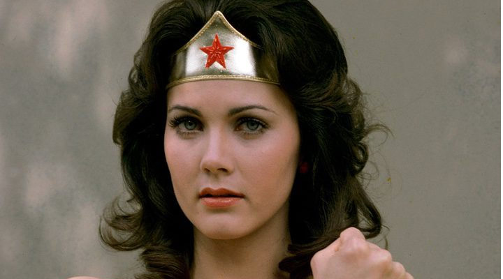 Lynda Carter como Wonder Woman