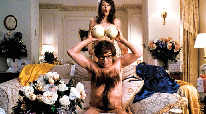  Mike Myers y Elizabeth Hurley en 'Austin Powers'