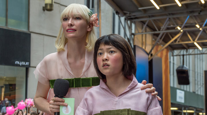 Tilda Swinton y Seo-Hyun Ahn en 'Okja'