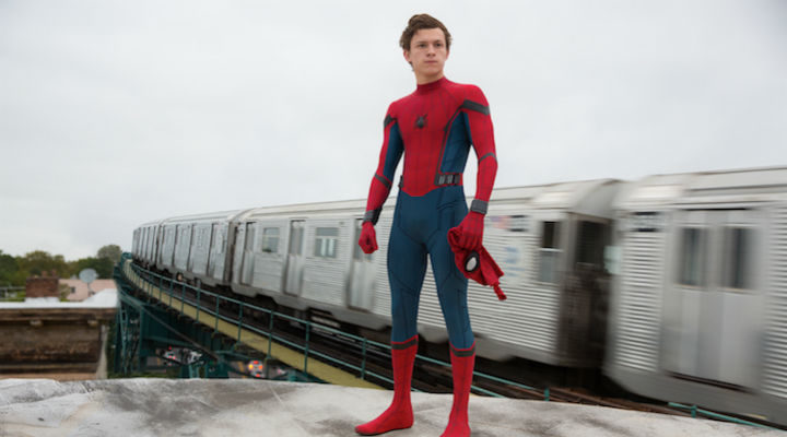 Tom Holland lo borda como Spider-Man