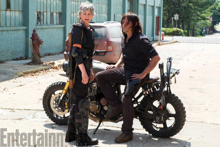 Norman Reedus y Melissa McBride en 'The Walking Dead'