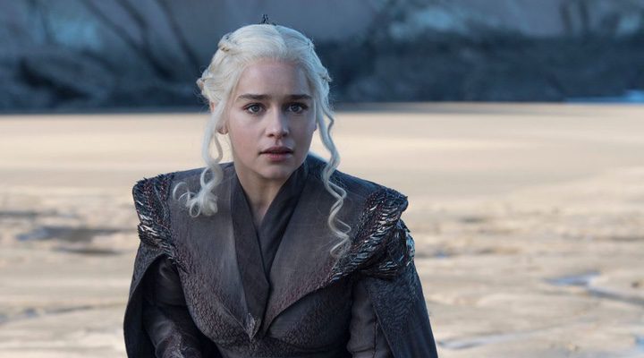 Emilia Clarke haciendo de Daenerys Targaryen en 'Juego de Tronos'