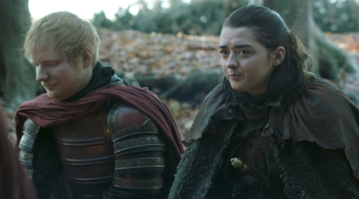  Ed Sheeran y Maisie Williams