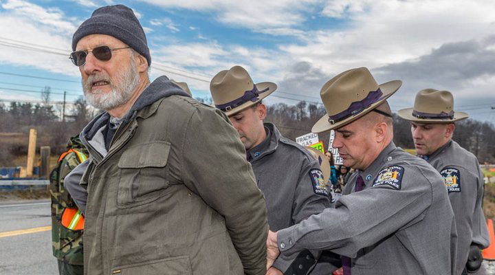  James Cromwell