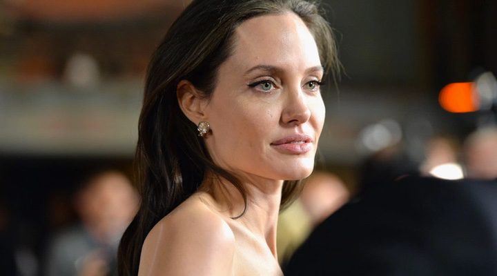  Angelina Jolie