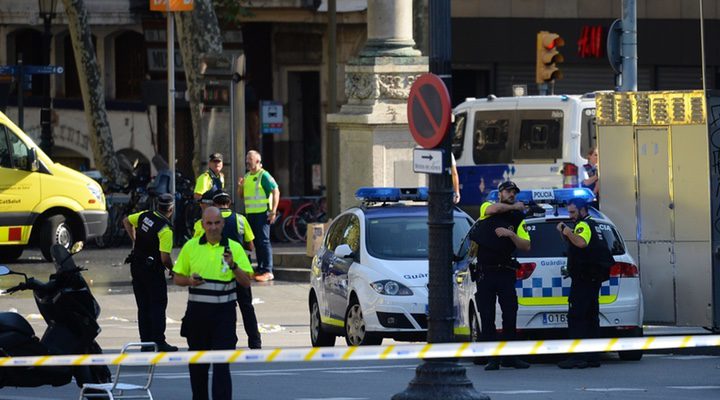  Despliegue policial en Plaza Catalunya