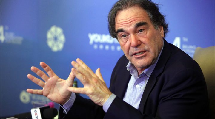 'El director rompió una lanza por Weinstein pero ahora matifica sus declaraciones'