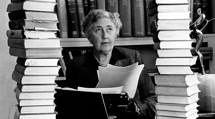  Agatha Christie