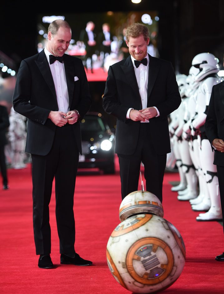 Los príncipes Guillermo y Harry en la premiere de 'Star Wars: Los últimos Jedi' en Londres