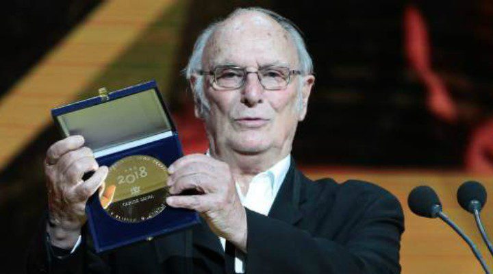  Carlos Saura con la Medalla de oro de Egeda