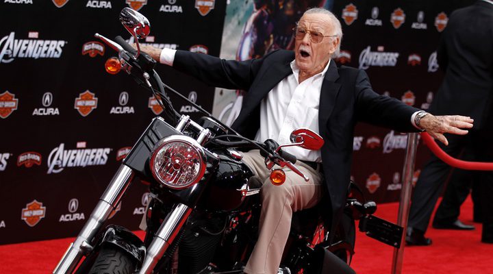 Stan Lee evoluciona favorablemente tras pasar la noche en el hospital