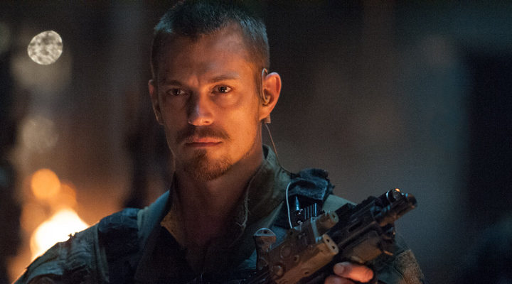  Joel Kinnaman 