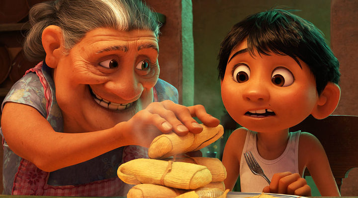  Miguel y su abuela en 'coco' 