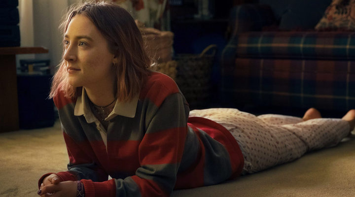 'Saoirse Ronan y Timothée Chalamet protagonizan este clip exclusivo de 'Lady Bird''