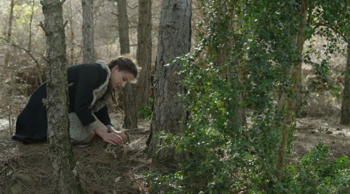 Irene Escolar como Adela en 'Bajo la piel del lobo'