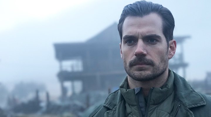 'Henry Cavill se ha afeitado por fin el bigote'