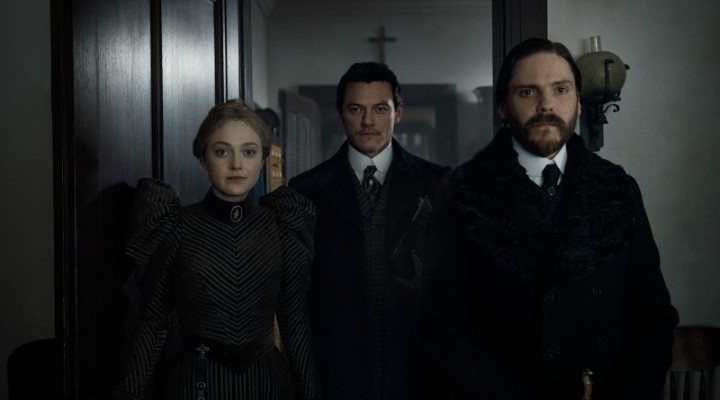  Dakota Fanning, Daniel Brühl y Luke Evans en 'El alienista'