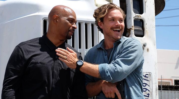 Clayne Crawford y Damon Wayans en 'Arma Letal'