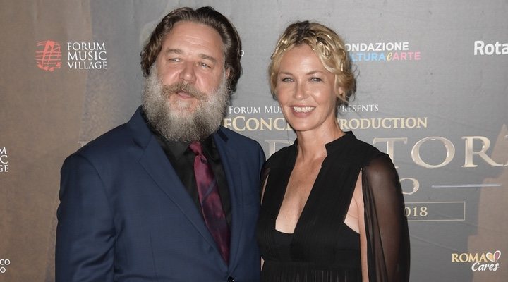  Russell Crowe y Connie Nielsen