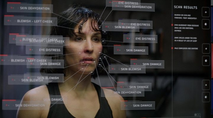  Noomi Rapace como una de las hermanas en la película