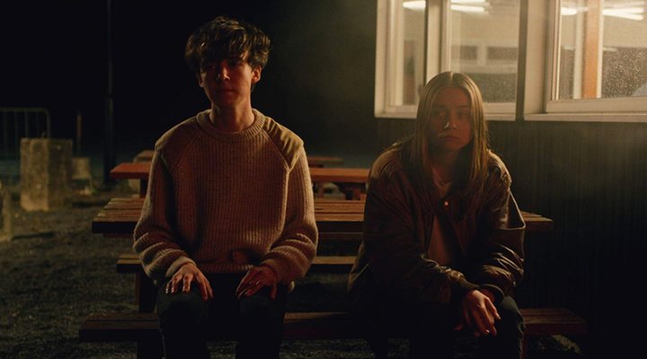 'Alex Lawther y Jessica Barden en The End of the F***ing World'