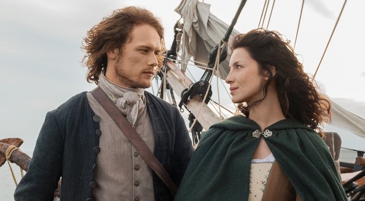  Sam Heughan y Caitriona Balfe en 'Outlander'