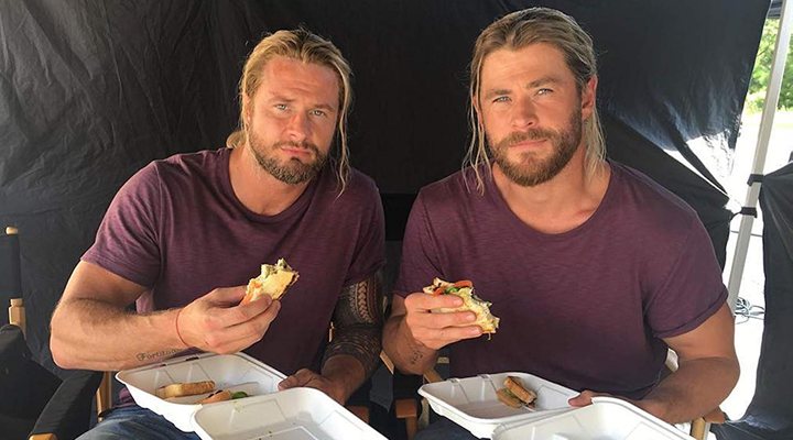 'Chris Hemsworth y Bobby Hanton'