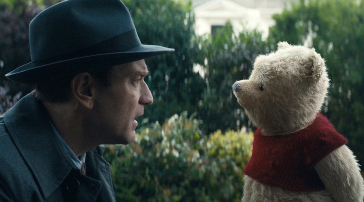  Ewan McGregor con Winnie the Pooh en 'Christopher Robin'