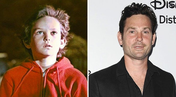 Henry Thomas como Elliott y en la actualidad