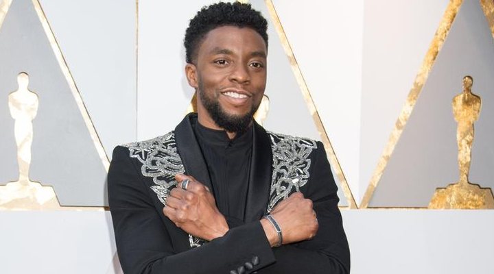  Chadwick Boseman, protagonista de 'Black Panther, en la 90º gala de los Oscar.