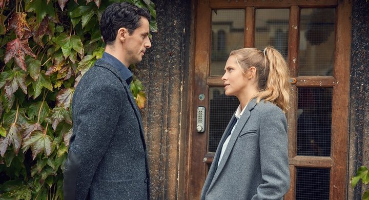  Matthew Goode y Teresa Palmer en 'El descubrimiento de las brujas'