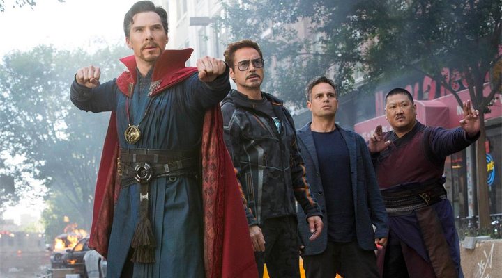  Benedict Cumberbatch, Robert Downey Jr., Mark Ruffalo y Benedict Wong en 'Vengadores: Infinity War'