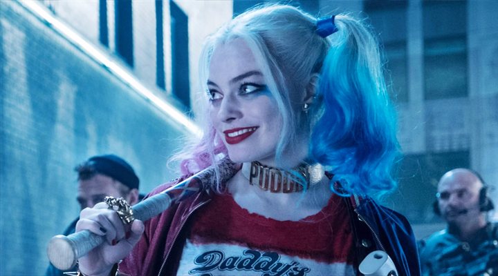  Margot Robbie como Harley Quinn