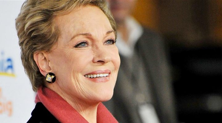  Julie Andrews