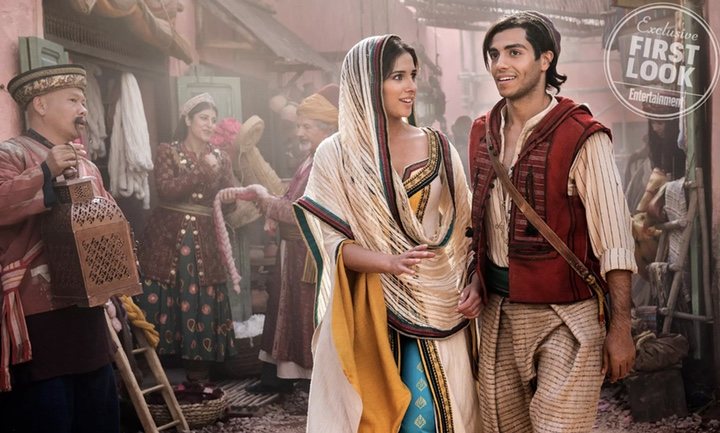  Naomi Scott y Mena Massoud en 'Aladdin'