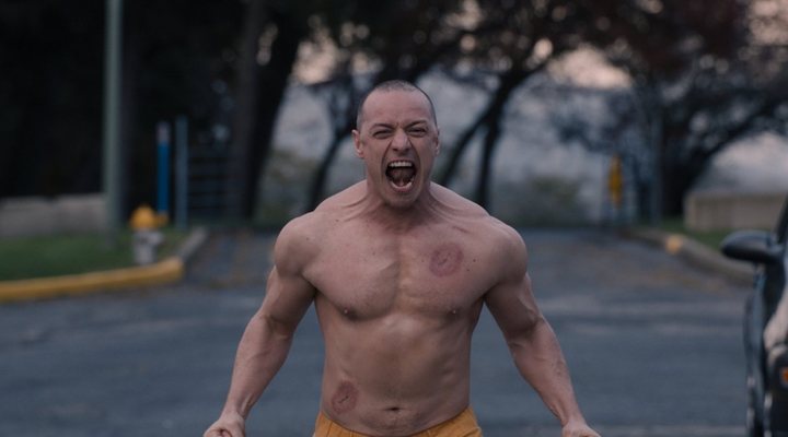 Entrenamiento James McAvoy Glass