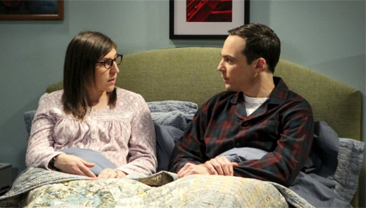  Amy y Sheldon en 'The Big Bang Theory'