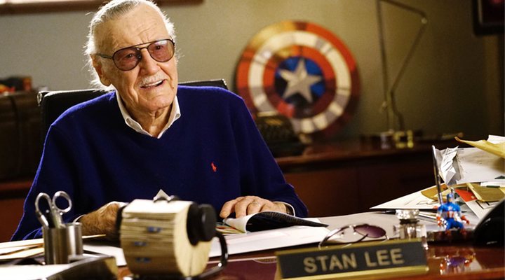  Stan Lee en uno de sus cameos