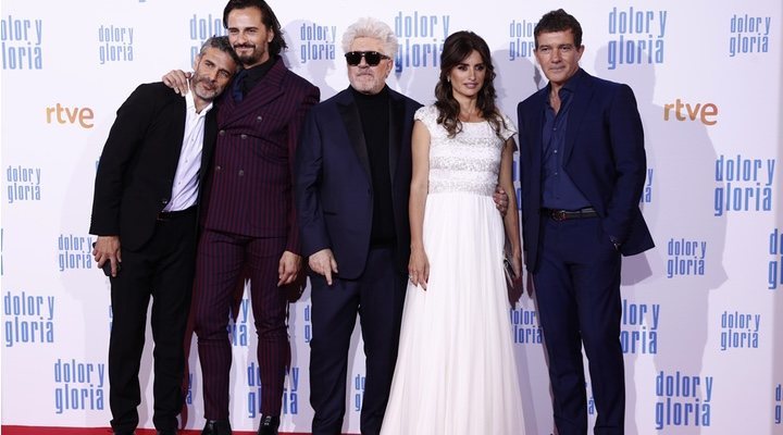 Imagen del reparto en la premiere del filme