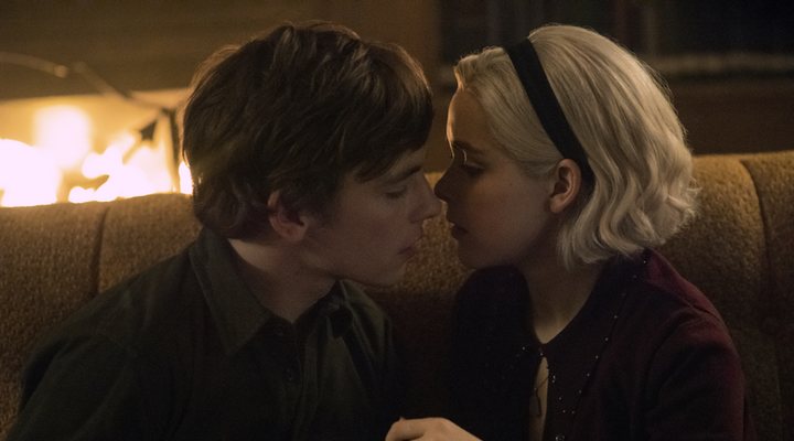 'Las escalofriantes aventuras de Sabrina': El tráiler de la segunda parte de la temporada abraza su lado más oscuro