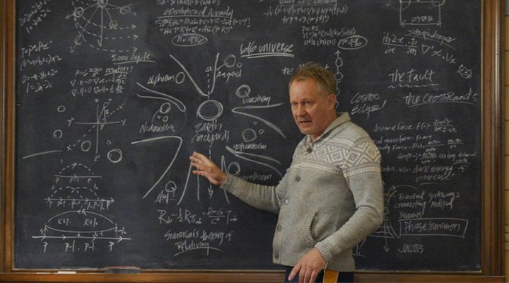  Stellan Skarsgård como Erik Selvig en 'Thor: El mundo oscuro'