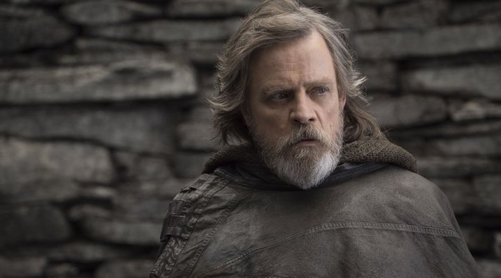 Mark Hamill como Luke Skywalker.