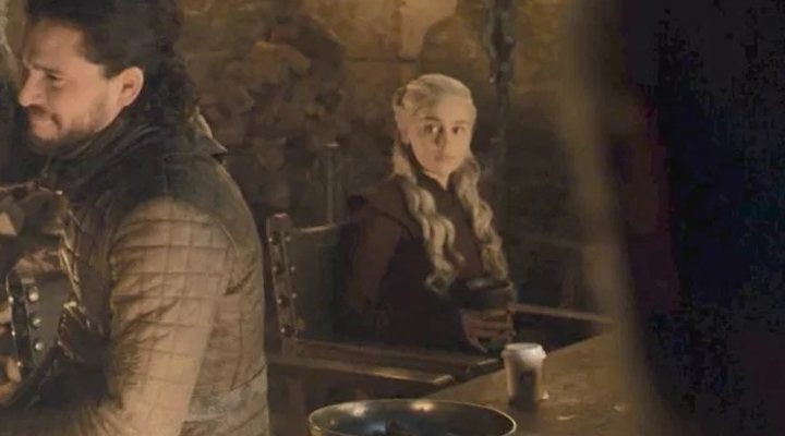 Daenerys y el café