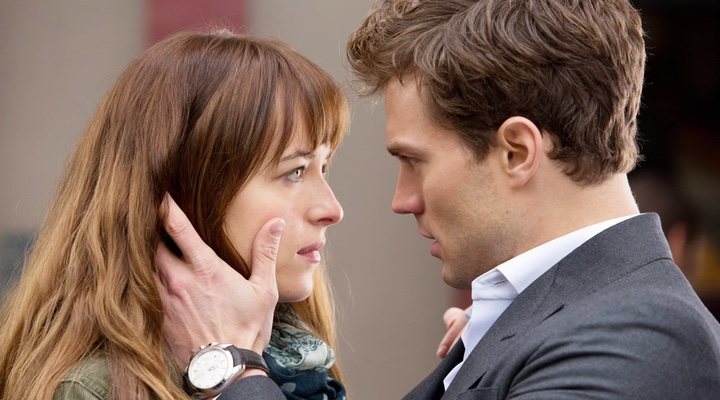 Dakota Johnson y Jamie Dornan en 'Cincuenta sombras de Grey'