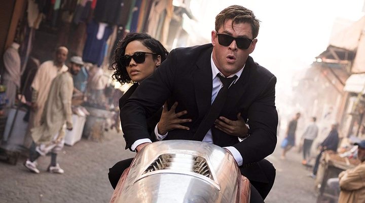 Tessa Thompson y Chris Hemsworth en 'Men in Black: International'